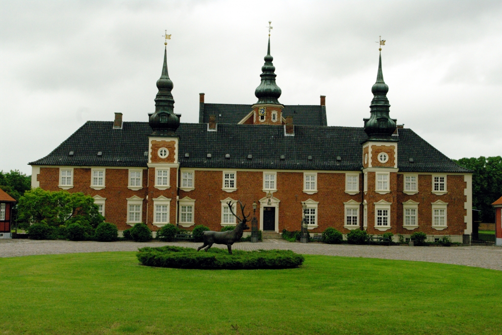 История дворца Егерсприс неразрывно связана с именем датского