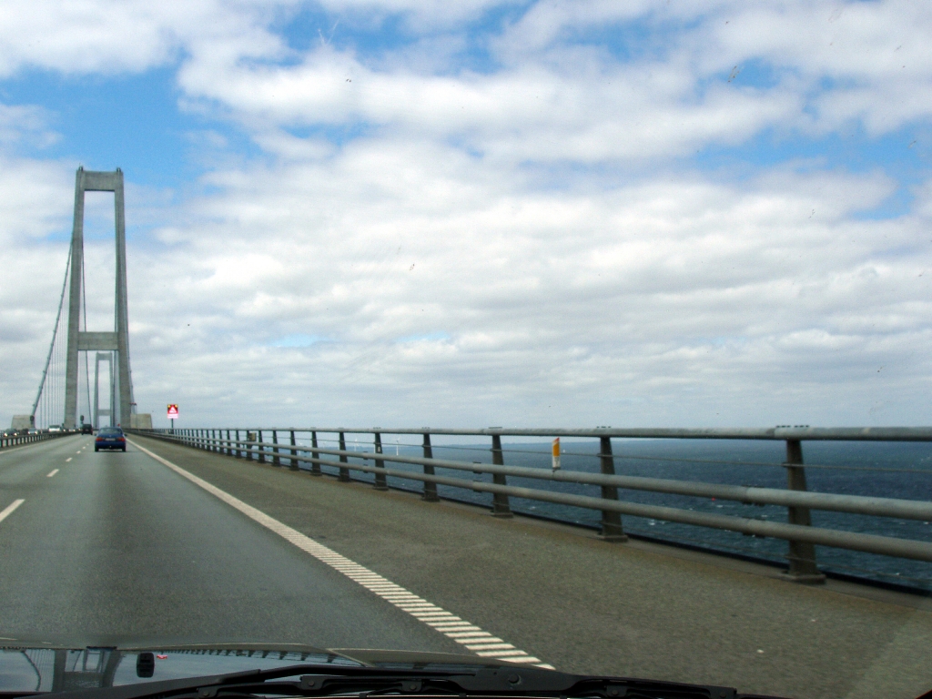 Мост через Большой Вельт, отделяющий остров Зеландия от